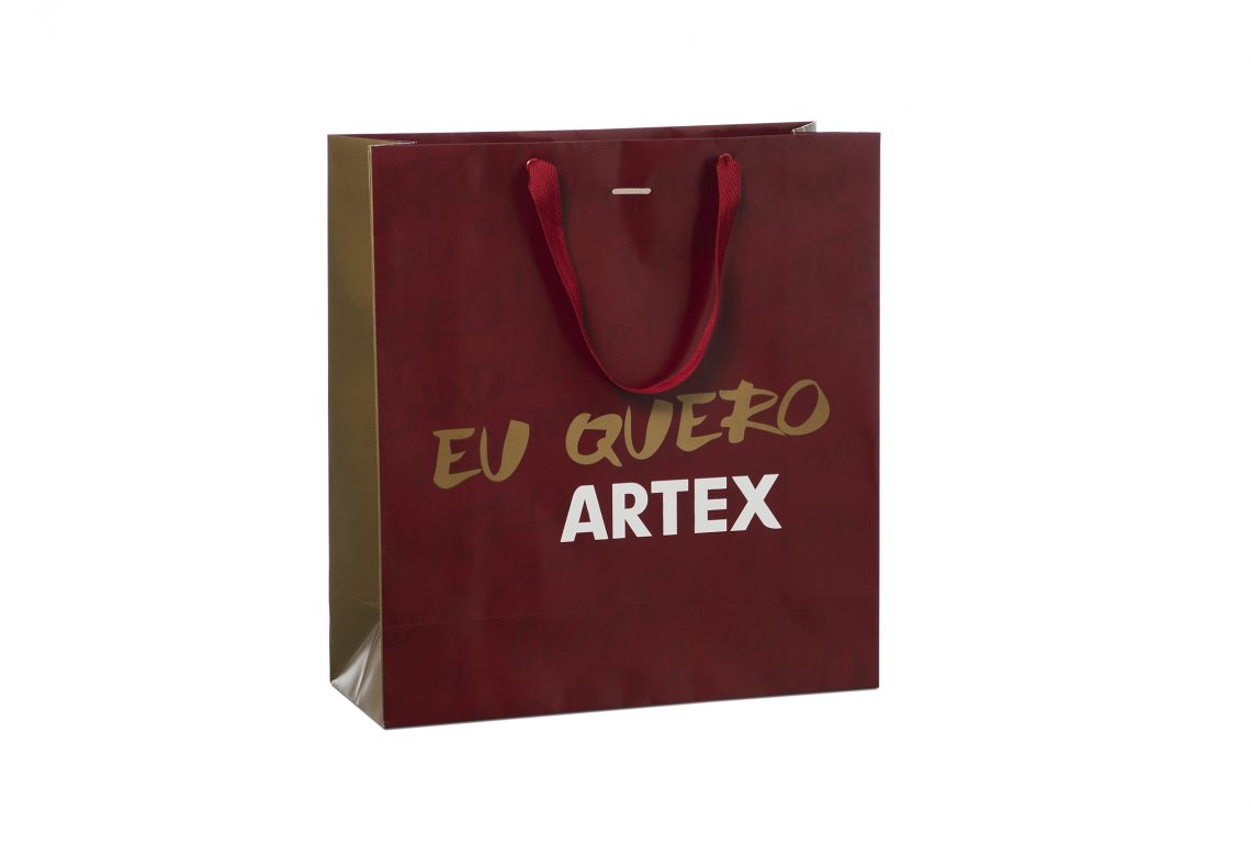 Sacolas de papel Offset personalizadas